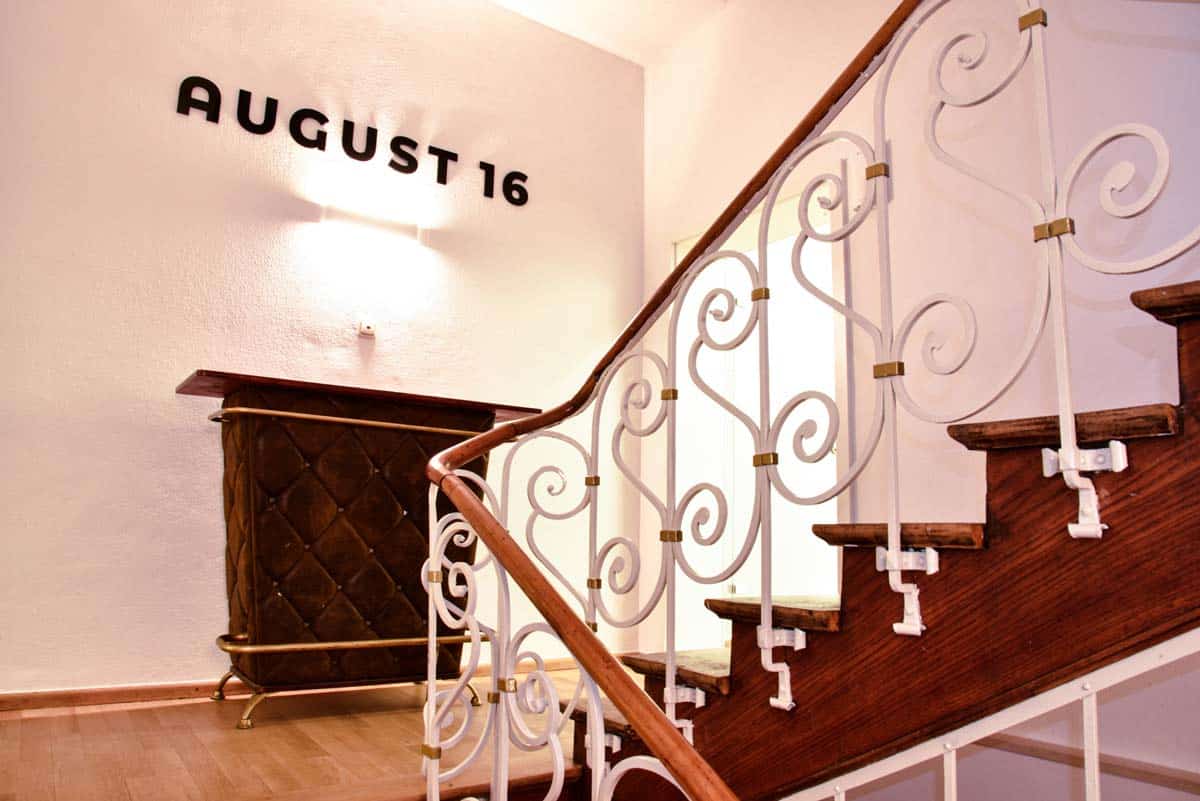 Eingangsbereich im Augst16, ein Mietstudio für Events, Fotoshootings und Podcasts in München